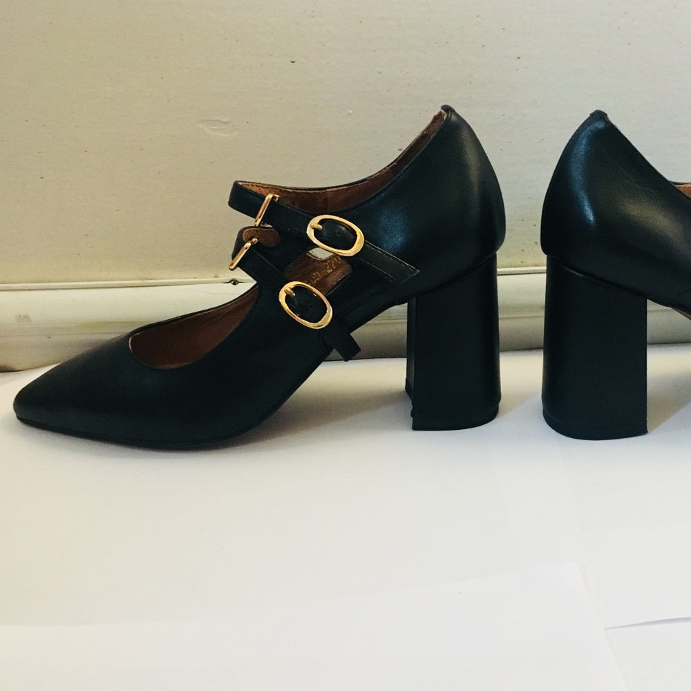 Cute Black Heel Pump